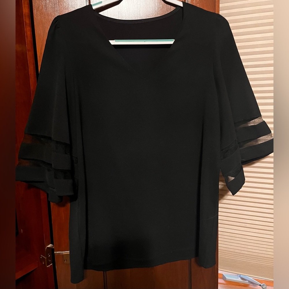 Elegant Black Women's Top w/ Bell 3/4 Length Sleeves